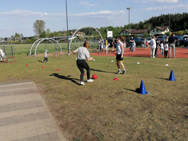 Ģimenes sporta diena izlaiduma grupām
